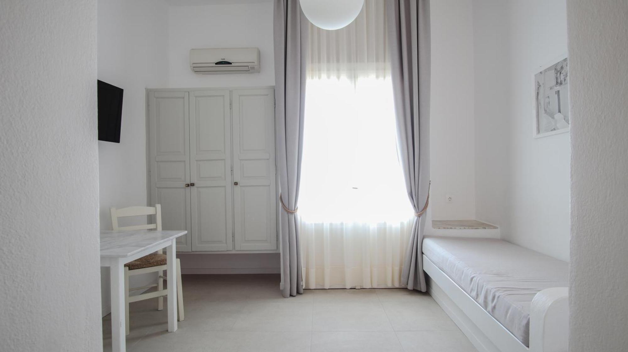 Kritikakis Village Hotel Иос Экстерьер фото